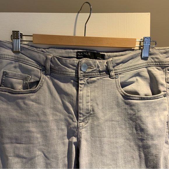 RW&CO. Natalie Jegging - Picture 2 of 6